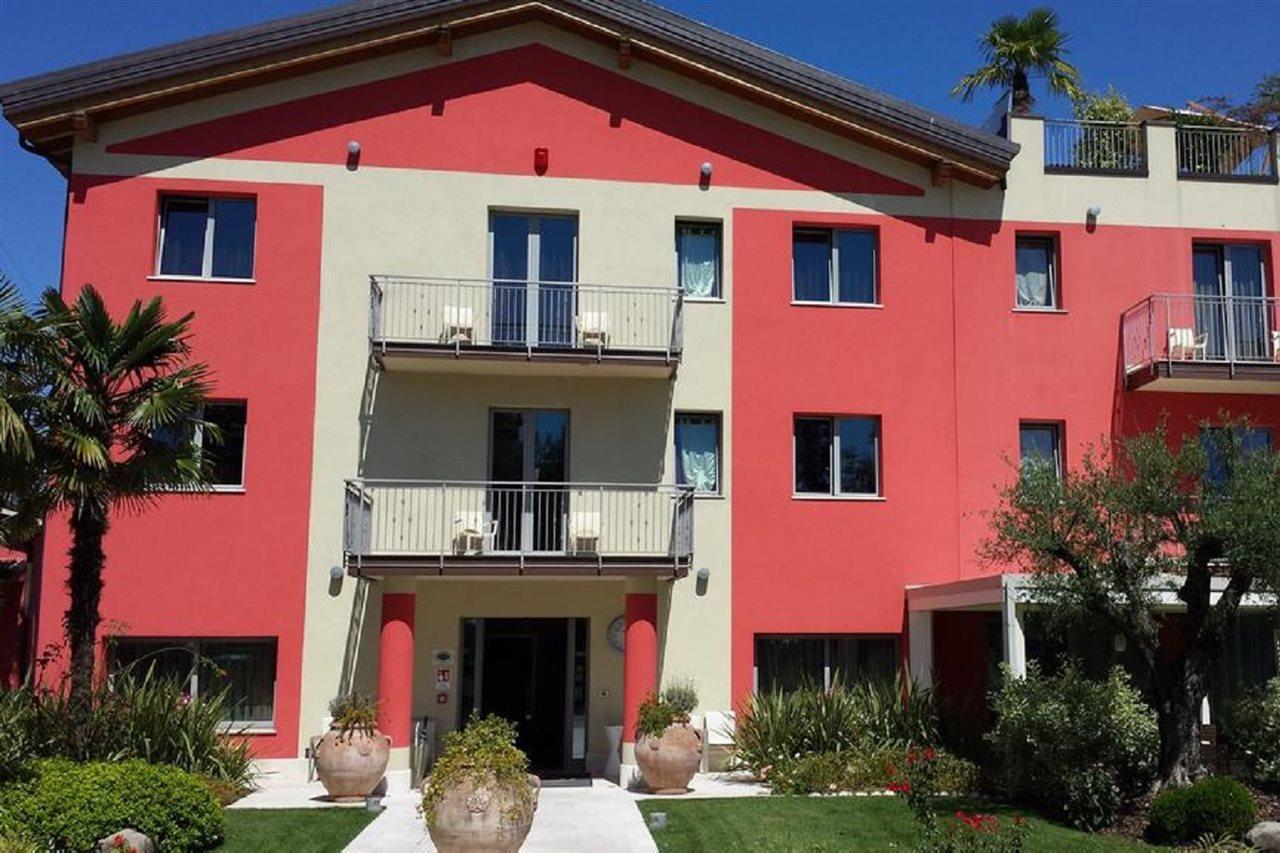 La Grotta Hotel Verona Exterior foto